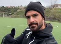 Ο Άρης Μουγκοπέτρος κρατείται για ενδοοικογενειακή βία – Τον μήνυσε η σύζυγός του