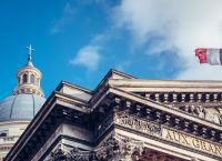 Βόμβα χρέους στη Γαλλία: 3,48 τρισ. ευρώ – Ιστορικό ρεκόρ που τρομάζει την Ευρώπη!