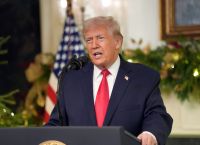 Οι ΗΠΑ αίρουν οριστικά τις κυρώσεις στη Συρία – Πράσινο φως για επενδύσεις και ανοικοδόμηση