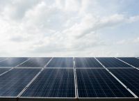 Ελληνική Χαλυβουργία: «Χρυσό» πράσινο δάνειο 19,2 εκατ. για φωτοβολταϊκό-γίγας 32 MW