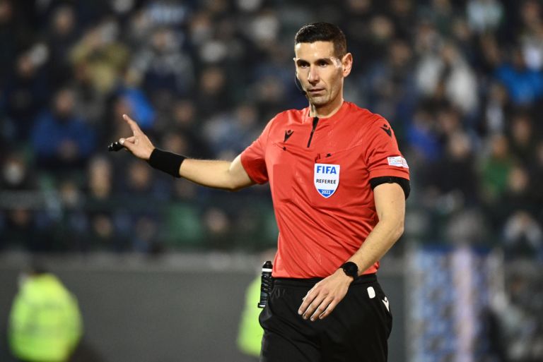 UEFA: Αυτοί είναι οι διαιτητές που θα σφυρίξουν στα παιχνίδια Παναθηναϊκού, ΠΑΟΚ και ΑΕΚ