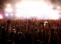 Η ΕΔΕΜ Διανέμει 4,7 Εκατ. Ευρώ σε Δημιουργούς – Με Δικαιώματα από Τηλεόραση, Ραδιόφωνο, YouTube και TikTok