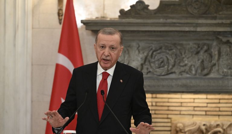 Τι γυρεύει πραγματικά ο Ερντογάν στη Βενεζουέλα; Από “αδελφό” Μαντούρο μέχρι μήνυμα στις ΗΠΑ