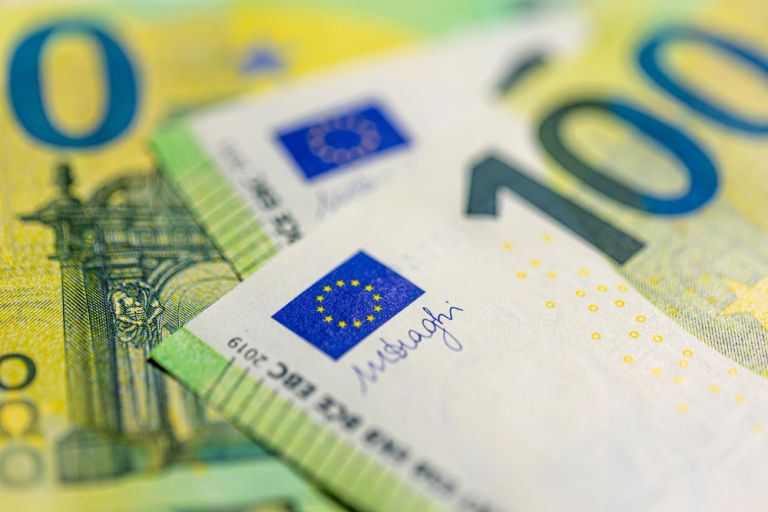 Πληρωμές e-ΕΦΚΑ και ΔΥΠΑ: Πάνω από 1,21 δισ. ευρώ σε 1,75 εκατ. δικαιούχους από 22 έως 24 Δεκεμβρίου