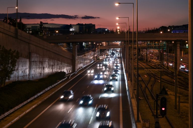 Λεκανοπέδιο «στο κόκκινο»: Τι προτείνουν οι Συγκοινωνιολόγοι για Κηφισό, Αττική Οδό και το χάος στους δρόμους