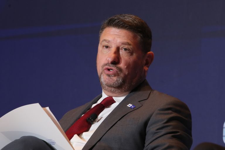 Χαρδαλιάς: 120 εκατ. ευρώ «ρίχνονται» σε 1.301 μικρές επιχειρήσεις Αττικής – Ήδη 406 ξεκινούν επενδύσεις