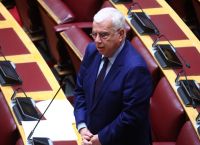 Ο Σιμόπουλος προκαλεί: Ζητά αστυνομική επέμβαση για να “τελειώσει” το αγροτικό ζήτημα