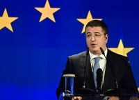 Τζιτζικώστας «ξαναβάζει μπρος» τους κινητήρες καύσης στην ΕΕ – Ανάσα για αυτοκινητοβιομηχανία