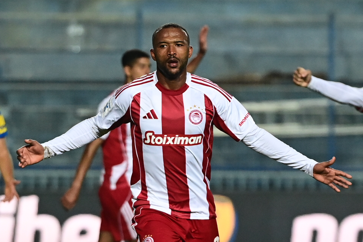 Ελ Κααμπί: Ο ακούραστος εργάτης που κρατά τους ερυθρόλευκους στην κορυφή