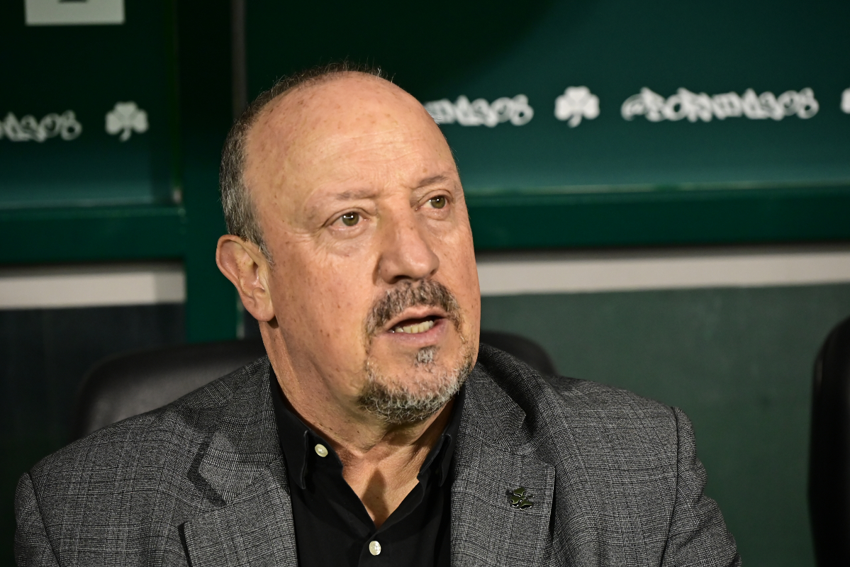 Μπενίτεθ μετά το σοκ στη Λάρισα: «Κάναμε πολλά λάθη, το πληρώσαμε – Το πέναλτι ήταν light»