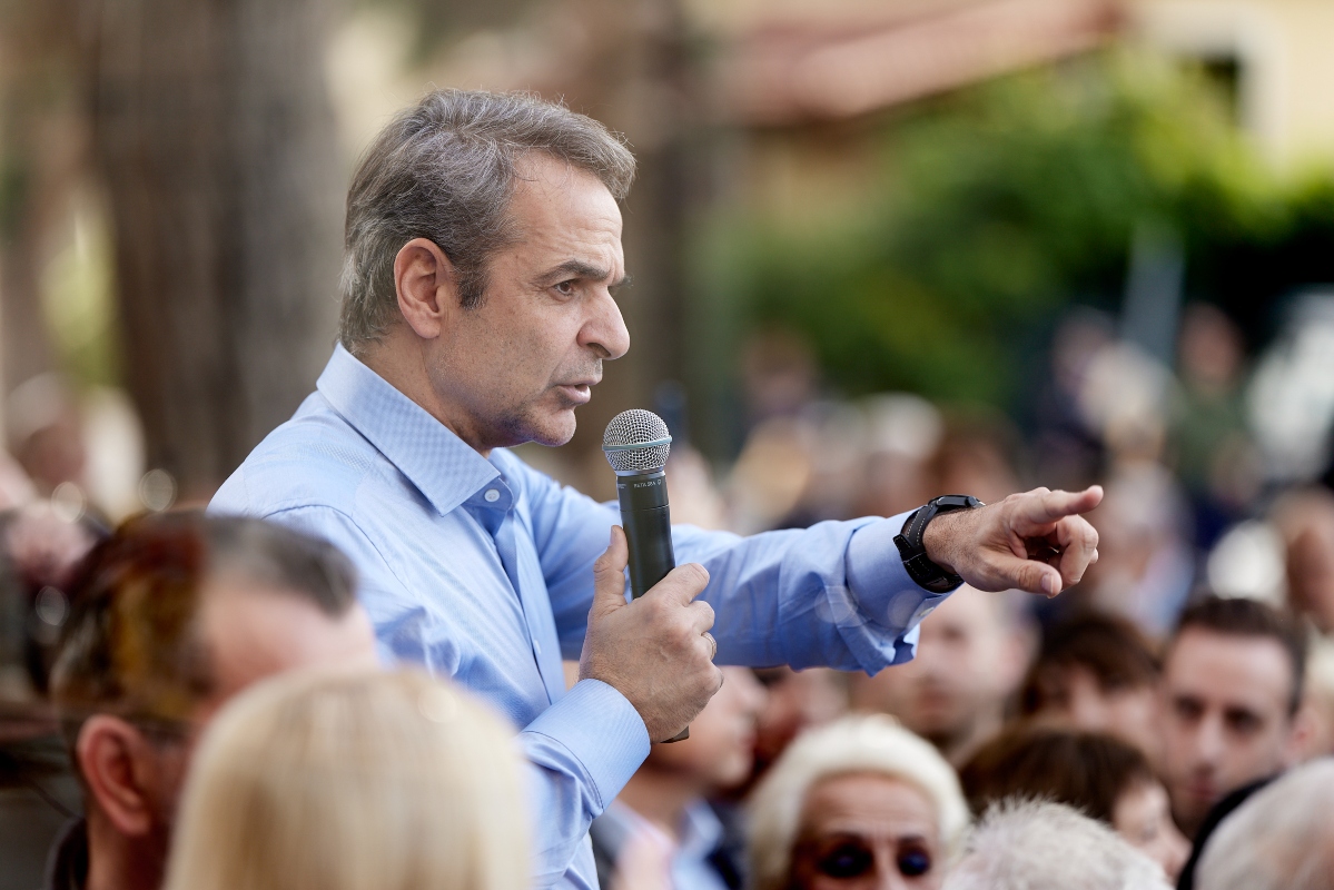 «Διάλογος ή μπλόκα; Ο Μητσοτάκης καλεί τους αγρότες — αλλά βάζει «κόκκινες γραμμές»»