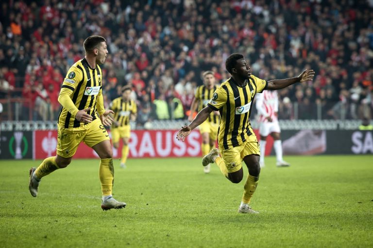 «Ιστορική νίκη στα χώματα του Πόντου»: Η ΑΕΚ γονάτισε τη Σαμσουνσπόρ και η ΠΑΕ το έκανε σημαία!