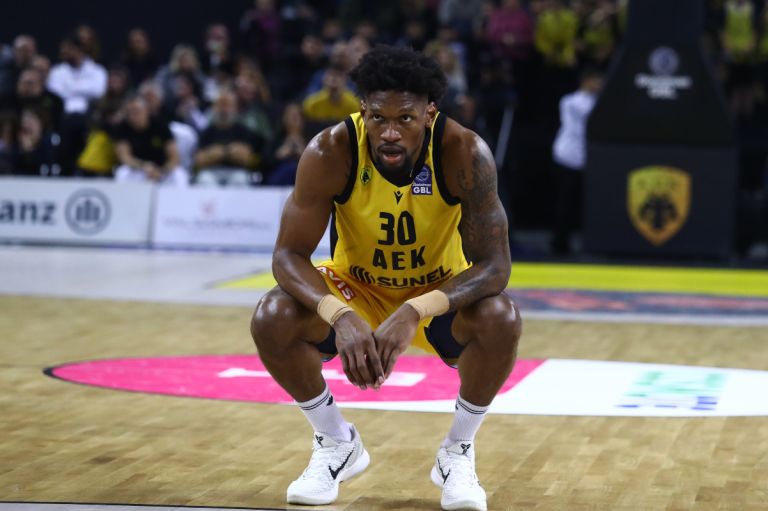 ΑΕΚ: «Βόμβα» με Κρις Σίλβα – Ενημέρωσε την ομάδα ότι αποχωρεί για τη Φενέρμπαχτσε