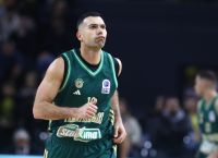 Πράσινο τυφώνας στη Sunel Arena: 65 πόντοι στο ημίχρονο και +37 – Ο Παναθηναϊκός διέλυσε την ΑΕΚ με τρίποντα!