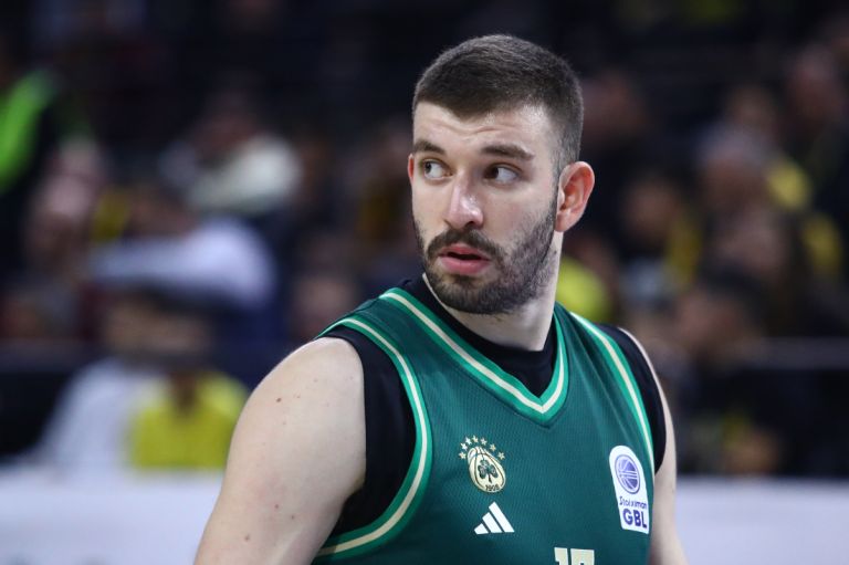 Πράσινο τσουνάμι στη SUNEL Arena: Ο Παναθηναϊκός διέσυρε 101-63 την ΑΕΚ – Ρογκαβόπουλος «σκότωσε» με τρίποντα