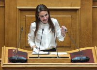 Μιχαηλίδου: 2.487 οικογένειες λαμβάνουν voucher για Πρώιμη Παιδική Παρέμβαση