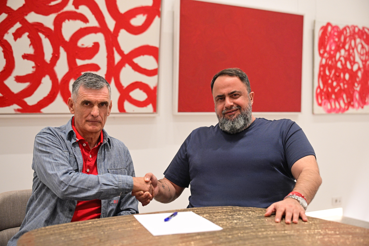 Ολυμπιακός: Ο Μεντιλίμπαρ παραμένει έως το 2027 – Νέο συμβόλαιο με αναπροσαρμογή αποδοχών