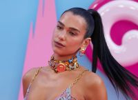 Pre-party season: Τα μυστικά των A-listers για να δείχνεις άψογη όλη τη γιορτινή περίοδο