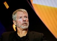 Θα απειλήσει η πτώση του Bitcoin τη στρατηγική του Michael Saylor;