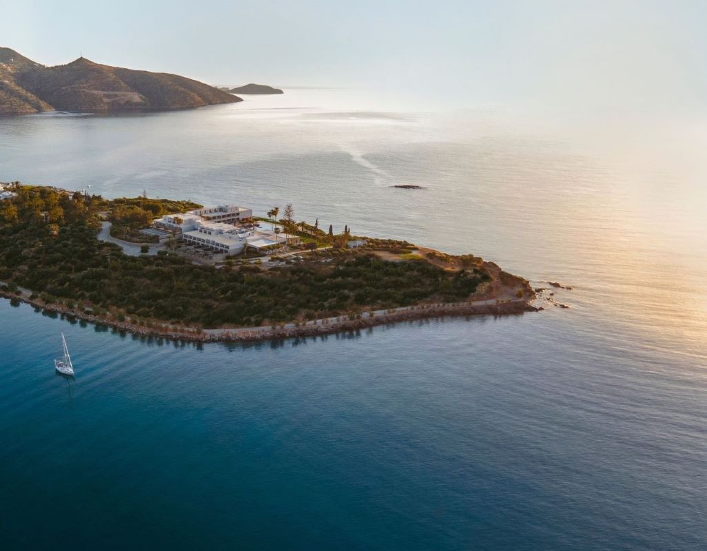 Bluegr Hotels & Resorts: Κορυφαία διάκριση με 6 Διαμάντια στα EFQM Global Awards 2025