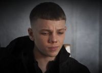 «Ξεκίνησα στα 13, έφτασα τα 11 γραμμάρια τη μέρα»: Η κόλαση της κεταμίνης μέσα από τα μάτια ενός εφήβου