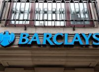 Barclays: Τα Ελληνικά Ομόλογα θα Ξεχωρίσουν το 2026 – «Ισχυρή Ανάπτυξη και Πτώση Χρέους/ΑΕΠ τα Κλειδιά»