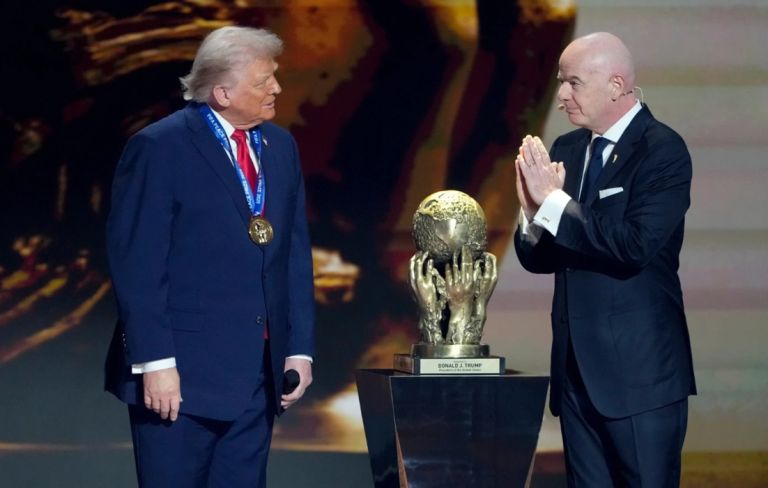 FIFA: Το βραβείο ειρήνης 2025 κέρδισε ο Ντόναλντ Τραμπ – «Θέλει να φέρει την ειρήνη σε όλο τον κόσμο»