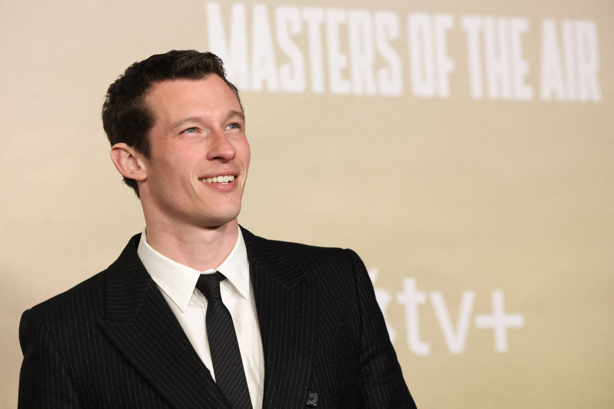 Callum Turner: Ο αρραβωνιαστικός της Dua Lipa έτοιμος να φορέσει το σμόκιν του νέου James Bond;