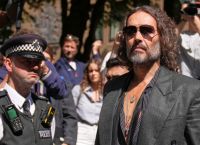 Ράσελ Μπραντ: Νέες κατηγορίες βιασμού και σεξουαλικής επίθεσης