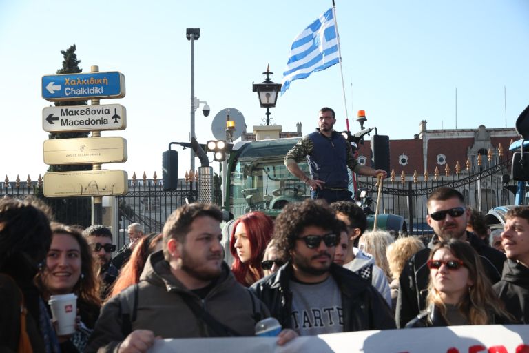 Στο λιμάνι της Θεσσαλονίκης τα τρακτέρ των αγροτών – Τα σημεία που θέλουν να αποκλείσουν