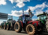 Αγροτικά μπλόκα: Άνοιξαν για ώρες τα διόδια – Κρίσιμη σύσκεψη σήμερα Κυριακή στη Νίκαια Λάρισας