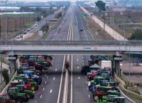 Μπλόκα, τουρισμός και πολιτικό αδιέξοδο: Ποιος πληρώνει τον λογαριασμό στην ηπειρωτική Ελλάδα