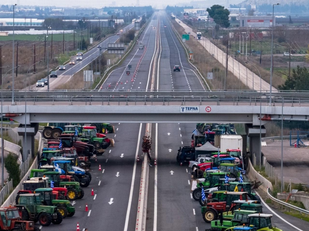Μπλόκα, τουρισμός και πολιτικό αδιέξοδο: Ποιος πληρώνει τον λογαριασμό στην ηπειρωτική Ελλάδα