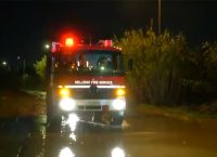 Πλημμύρες στον Άλιμο: Κατέρρευσε μάντρα πολυκατοικίας – Σοκαριστικές μαρτυρίες από ενοίκους