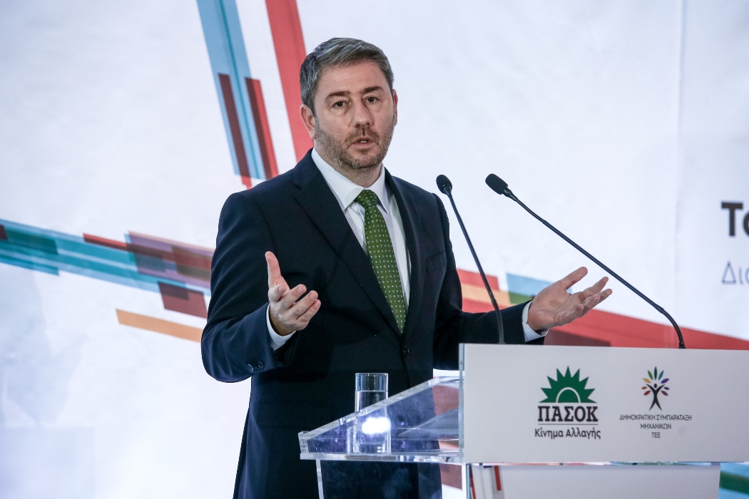 Το ΠΑΣΟΚ αντεπιτίθεται: «Ξέρει, θέλει και μπορεί» – Η πρότασή του για το κυκλοφοριακό και το αδιέξοδο της ΝΔ