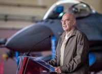 Απόντος Δένδια: Σκληρές μάχες στην Ολομέλεια για τα RAFALE