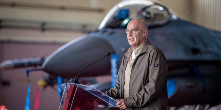 Απόντος Δένδια: Σκληρές μάχες στην Ολομέλεια για τα RAFALE