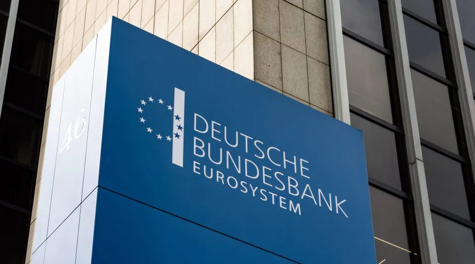 Bundesbank: Η Γερμανία θα «εκραγεί» το 2026-2027 – Ανατροπή 1,3% ανάπτυξη!