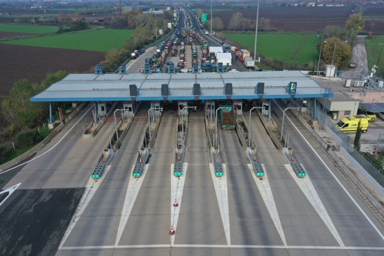 Αλλάζουν όλα! Αυξάνονται τα διόδια από την 1η Ιανουαρίου – Πως διαμορφώνονται οι τιμές