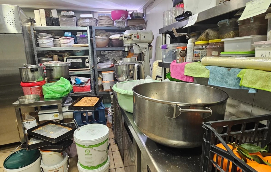 Περιφέρεια Αττικής: Σαρωτικοί έλεγχοι, 12 τόνοι ακατάλληλων προϊόντων και πρόστιμα άνω των 324.000€