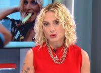 Ατάραχη η Ζουγανέλη: Η πρώτη αντίδραση μετά την αφαίρεση διπλώματος [vid]