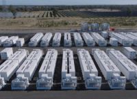 Η χώρα που πρώτη θα φτάσει στο 82% ενέργειας από ΑΠΕ έως το 2034-τα mega BESS projects που αλλάζουν δεδομένα
