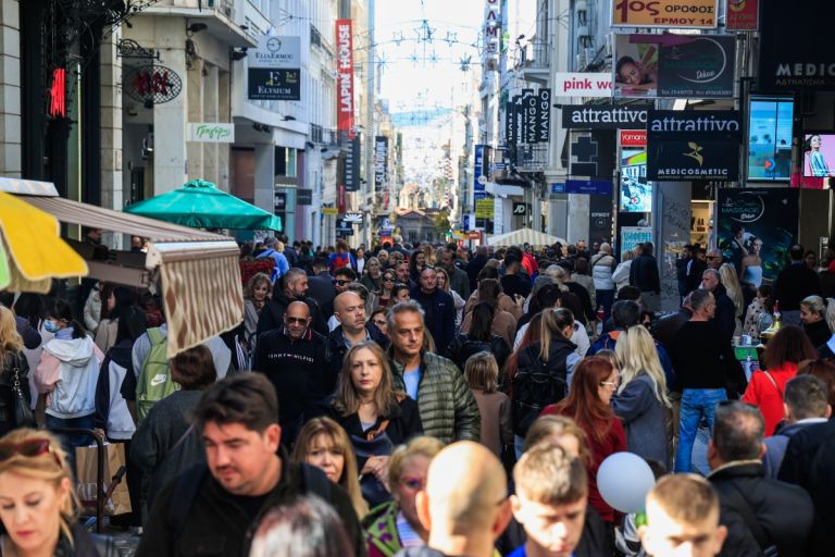 Ωράριο καταστημάτων Κυριακή [21/12]: Μέχρι τι ώρα θα λειτουργήσουν- Πότε είναι κλειστά