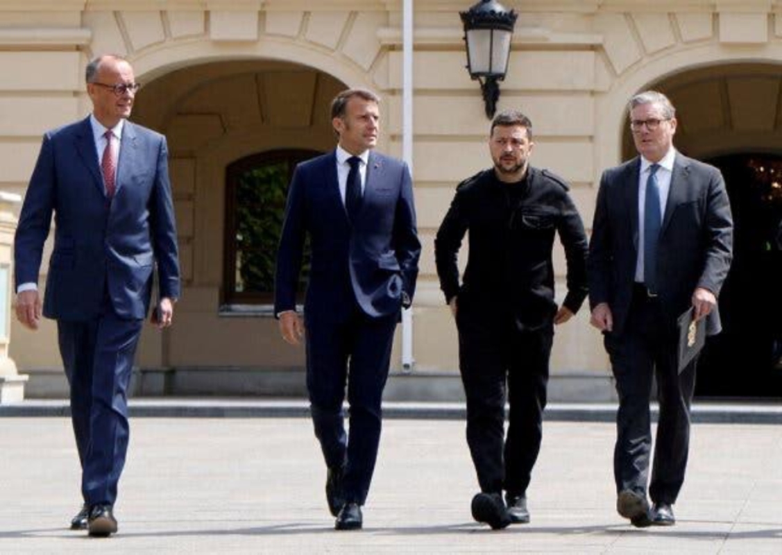 Συμμαχία Λονδίνου για την Ουκρανία: Πακέτο πιέσεων σε Πούτιν–Στο ίδιο τραπέζι Ζελένσκι,Μακρόν,Στάρμερ,Μερτς