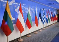 Τρία σοκ του 2025: Η Ευρώπη χάνει τη θέση της στον κόσμο και η G2 ανεβαίνει