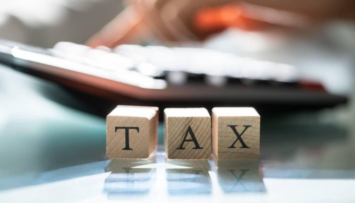 Φόροι: Όλες οι νέες φοροελαφρύνσεις που έρχονται το 2026 – Ποιοι κερδίζουν μισθωτοί, αγρότες, συνταξιούχοι