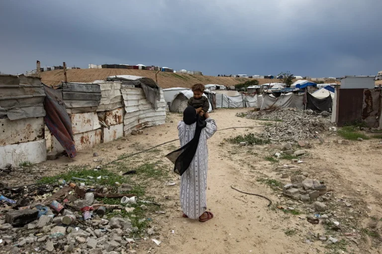 ΟΗΕ: Τέλος ο λιμός στη Γάζα, αλλά η πείνα παραμένει κρίσιμη – Εκατομμύρια σε επισιτιστική ανασφάλεια!