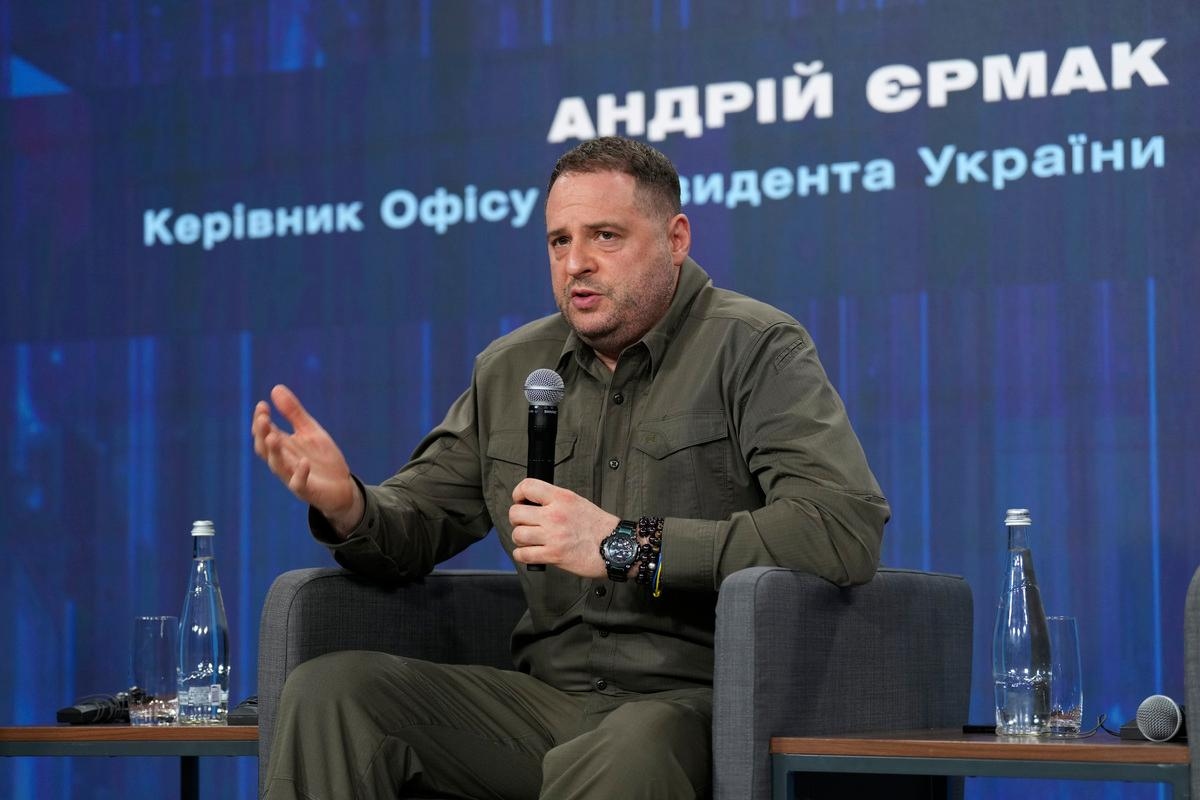 Από τον Γερμάκ στη Σκοροχόντ: Πολιτικό θρίλερ και «γκρίζες ζώνες» εξουσίας στο Κίεβο