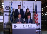 Κίμπερλι Γκιλφόιλ: Επίσκεψη στα ναυπηγεία Ελευσίνας της ONEX και στο «BOSPOROS» της Tsakos Energy Navigation