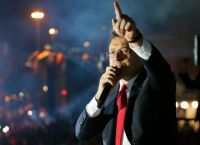 Εκρέμ Ιμάμογλου στο στόχαστρο: Οι βαριές κατηγορίες, οι φυλακές και ο φόβος του Ερντογάν